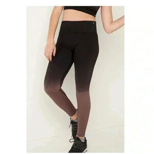 Victoria’s Secret Pink Active leggings Ombré with back inside phone pocket